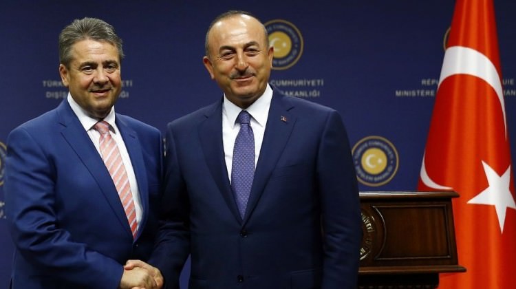 cavusoglu-ndan-alman-mevkidasi-ile-kritik-gousme