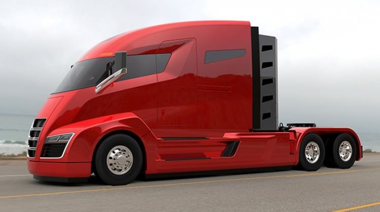 elon-musk-elektrikli-kamyon-tesla-semi-truck-i-tanitti