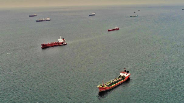 Marmara Denizi'ndeki hayalet gemiler havadan görüntülendi