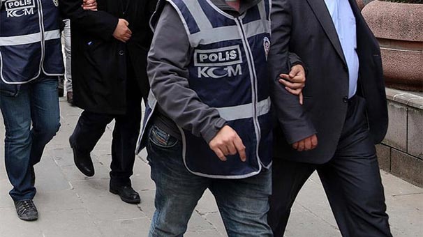 Düzce merkezli 13 ilde FETÖ operasyonu