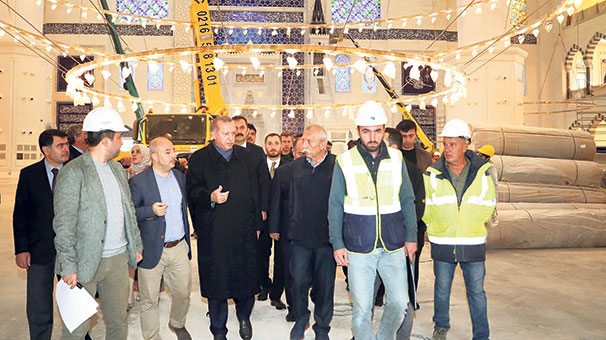 Çamlıca Camii'nde inceleme yaptı