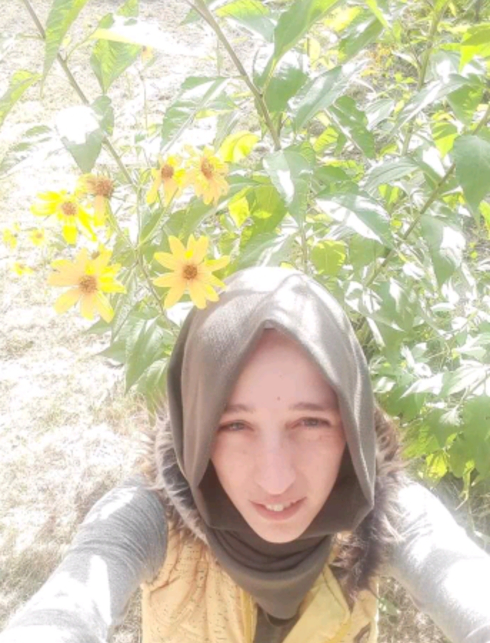 Hilal Çolak
