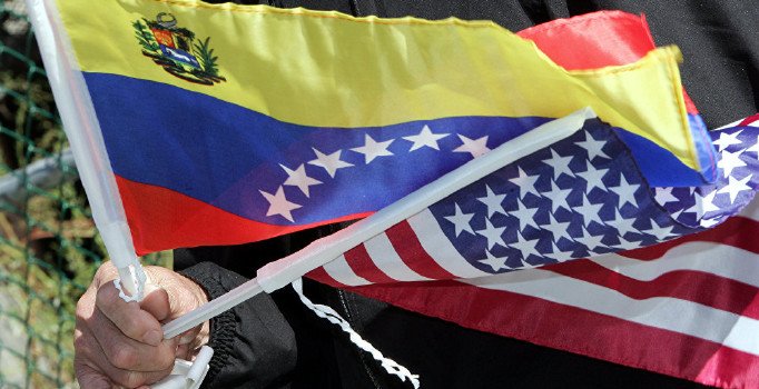 Venezuela’dan ABD'ye: Kendi işine bak