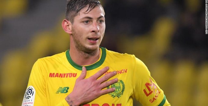 Emiliano Sala'nın uçağına ait parçalar bulundu