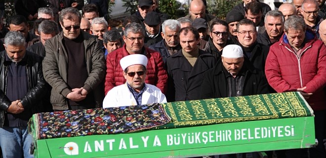 Orçun Benli'nin annesi toprağa verildi