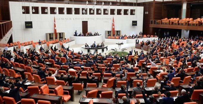 Son dakika! Asgari ücret desteği teklifi komisyonda kabul edildi