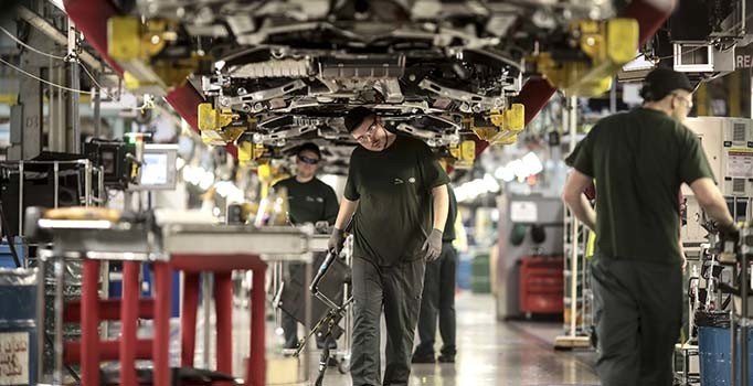 İngiltere'de Brexit krizi: Jaguar Land Rover 5 bin kişiyi işten çıkarıyor