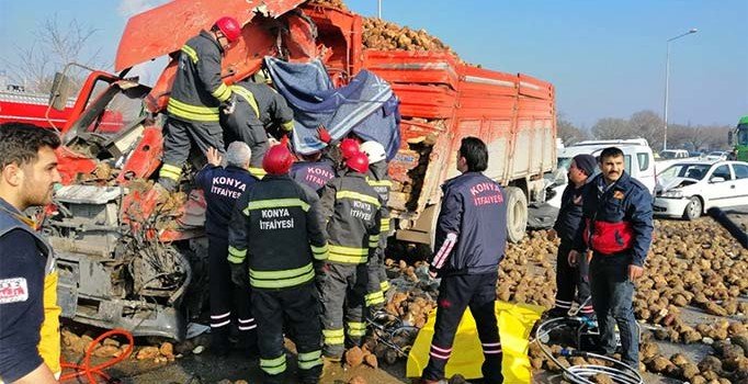Konya'da sis nedeniyle zincirleme kaza