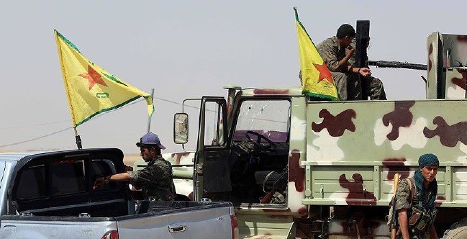 YPG Deyrizor'da bir beldeyi daha ele geçirdi