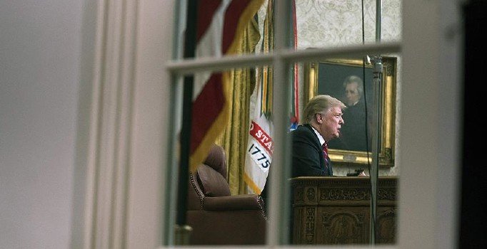 Trump'tan işten çıkarılan Amerikalı gazetecilere 'yalan haber' suçlaması