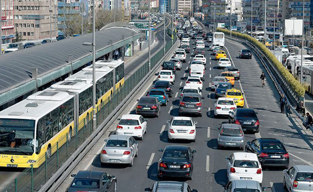 Trafikteki taşıt sayısı yaklaşık 600 bin arttı