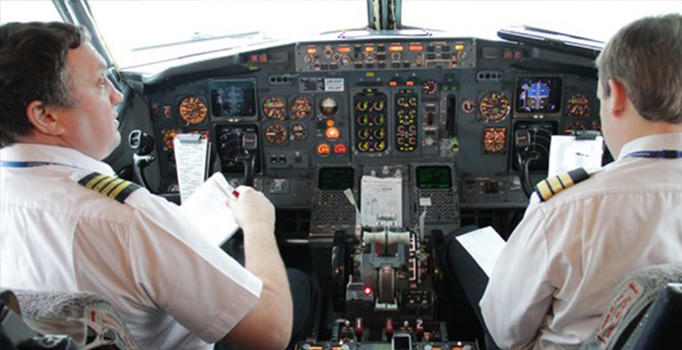 Pilot ve kabin memurlarının maaşlarında vergi arttırıldı