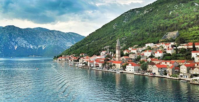 İstanbul'da sahte konsolosluk binası açıp, vatandaşlık sattılar