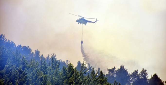 Avustralya'da yangın söndürme helikopteri düştü