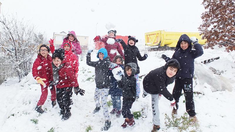 Okullar tatil olsun 'Vali Amca'