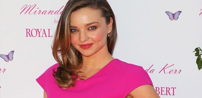 Miranda Kerr'in güzellik sırrı: Noni meyvesi