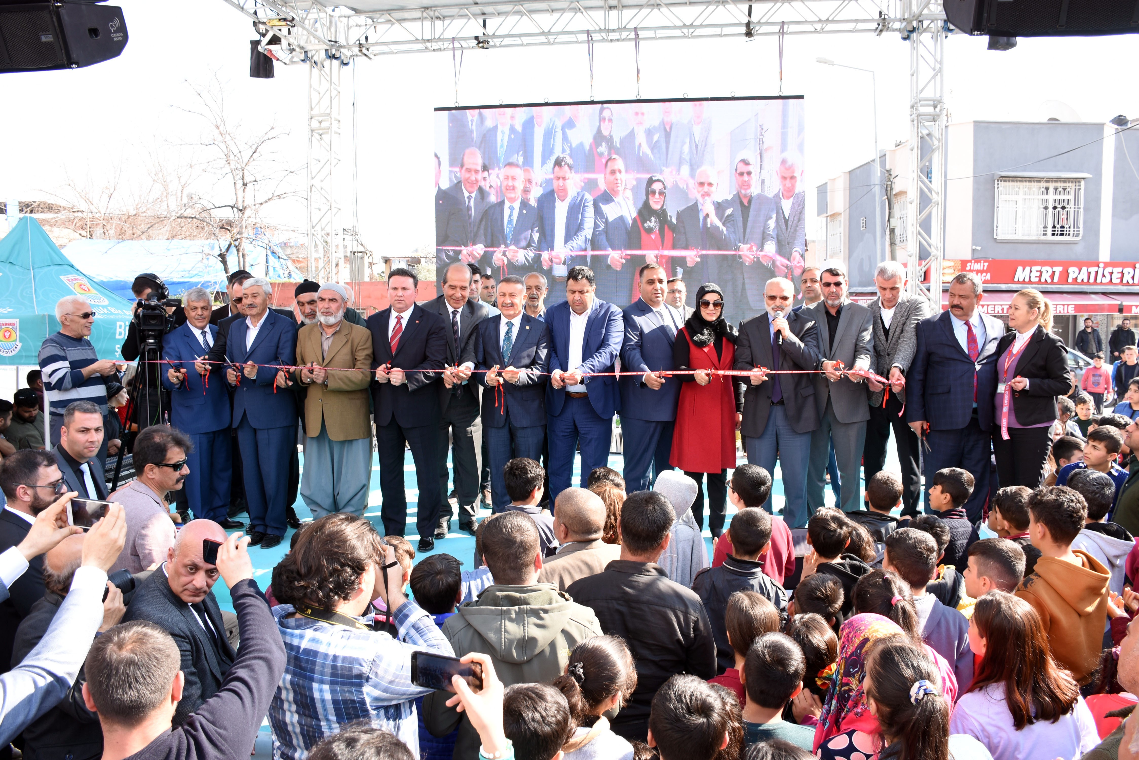 BAŞKAN CAN: "BELEDİYECİLİK ŞEHİRDEKİ BÜTÜN İNSANLARI KUCAKLAMAKTIR"