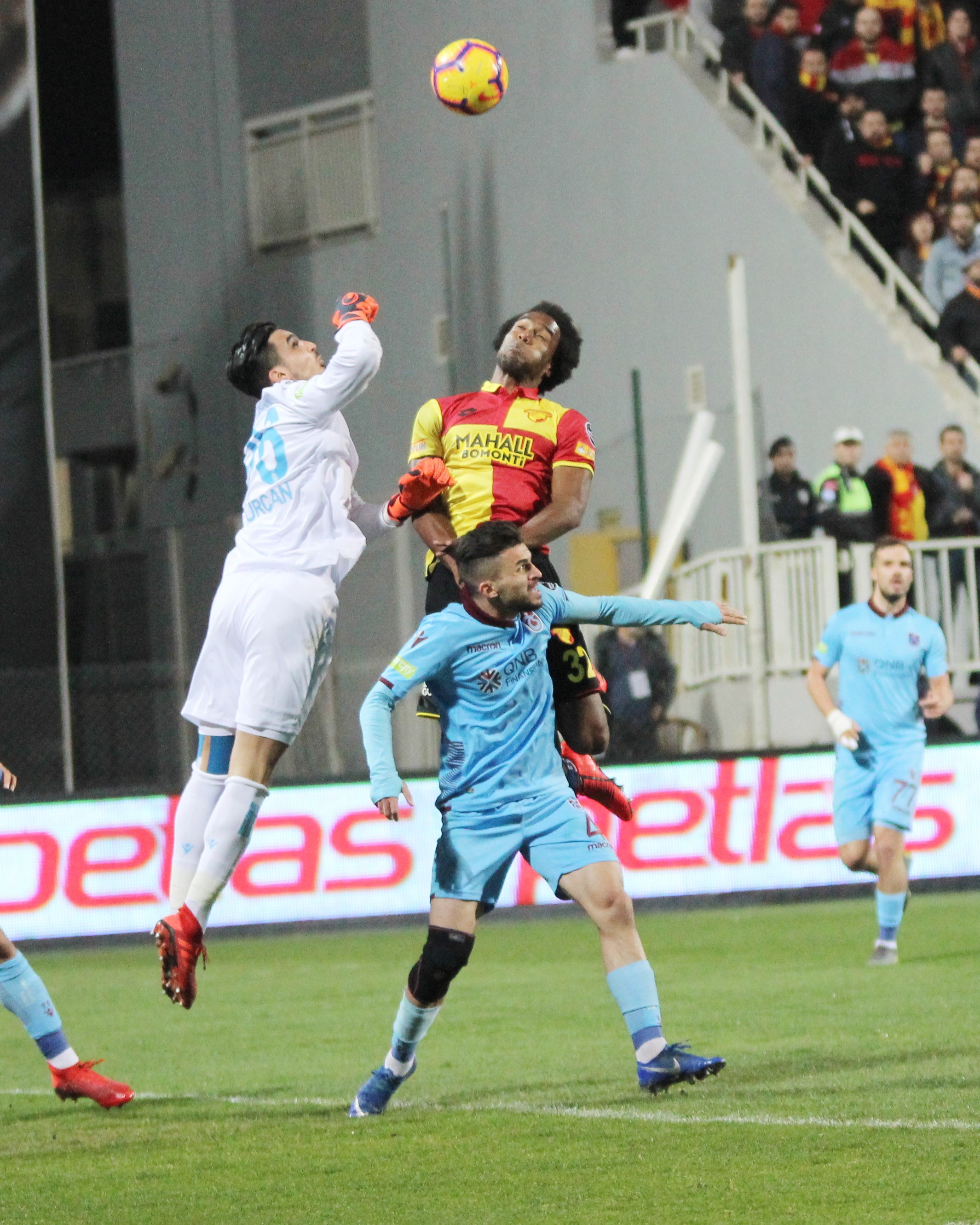 SPOR TOTO SÜPER LİG: GÖZTEPE: 1 - TRABZONSPOR: 3 (MAÇ SONUCU)