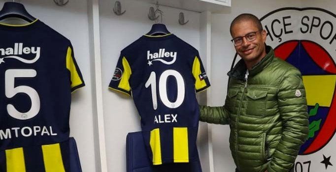 Alex de Souza Fenerbahçe'ye geri dönüyor