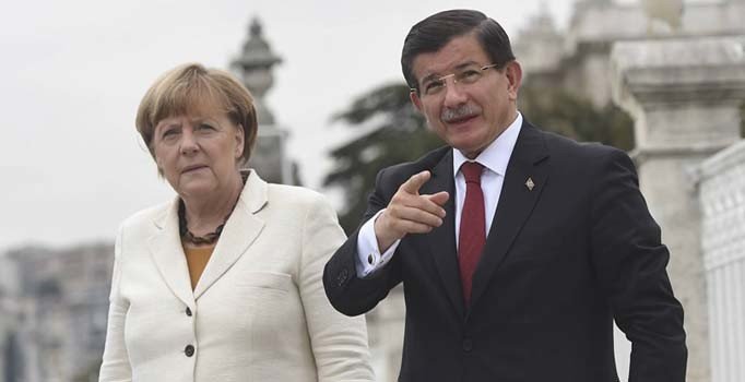 Merkel, Davutoğlu'nun bütün taleplerine 'evet' demiş
