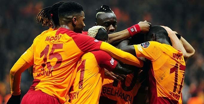 Galatasaray'ın konuğu Akhisarspor