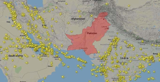 Pakistan hava sahasında kuş uçmuyor