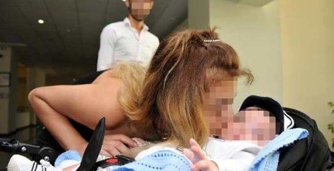 Doğuştan bağımlı Rüzgar bebek, annesi ve babasıyla kalacak