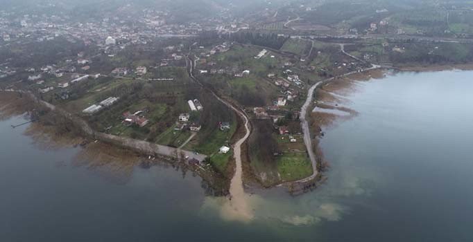 Çöp suları Sapanca Gölü'ne akıyor