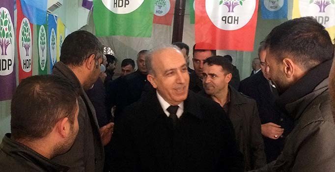 AK Parti'nin adayından HDP'ye ziyaret