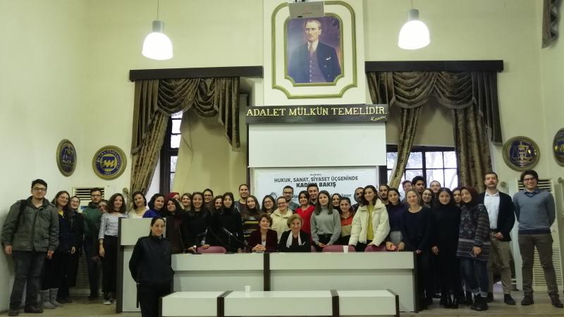 Gülsen Tuncer Marmara Üniversitesi'nin Atatürkçü gençliğiyle buluştu