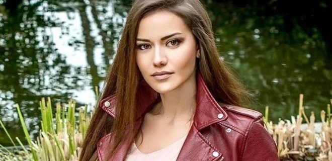 Fahriye Evcen Ortadoğu'daki şöhretini paraya çevirdi