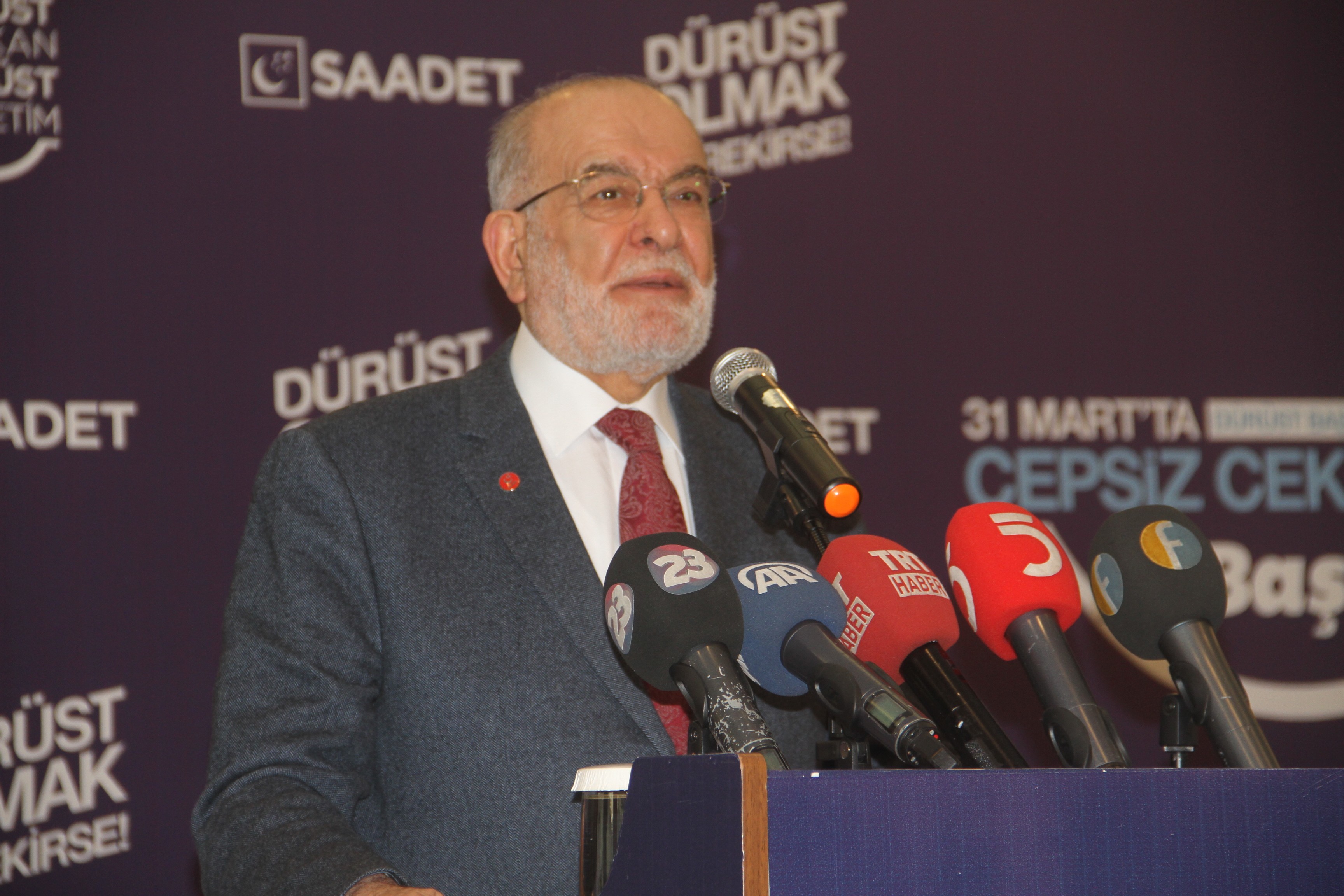 KARAMOLLAOĞLU: "TÜRKİYE'DE BİN 389 SEÇİM BÖLGESİNİN TAMAMINDA SEÇİME GİREN TEK PARTİYİZ"