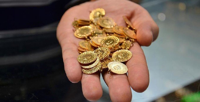 Gram altın 235 lira seviyelerinde