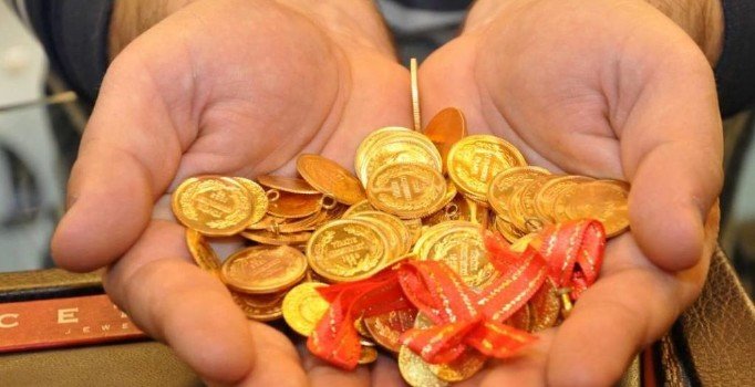 Gram altın 233 lira seviyelerinde