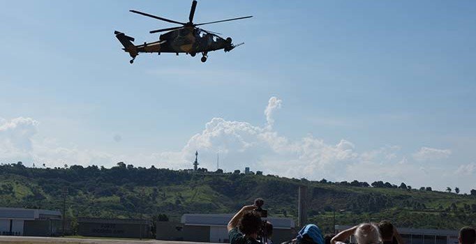 T129 Atak helikopteri Brezilya’daki ilk uçuş gösterisini yaptı