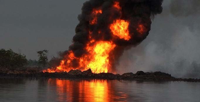 Nijerya'da petrol boru hattında patlama: En az 50 kişi kayboldu