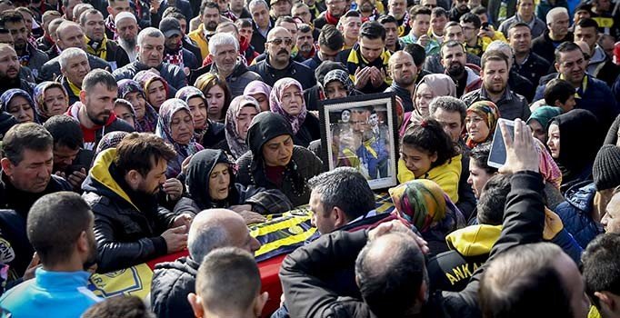 Ankaragücü'nün genç taraftarı Mert Turgut Çakır için hüzünlü tören