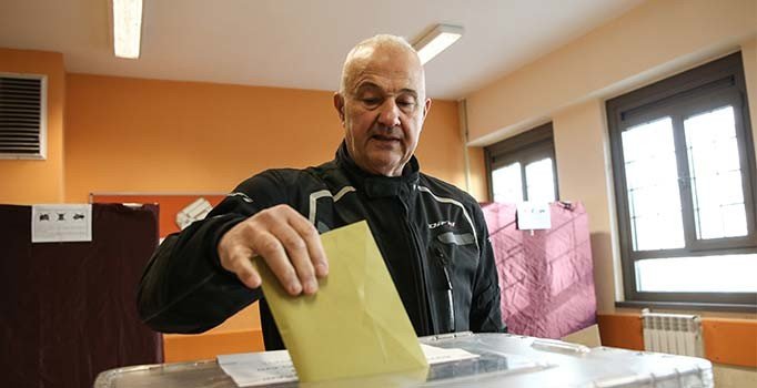 Türkiye sandık başında: 81 ilde oy verme işlemi başladı