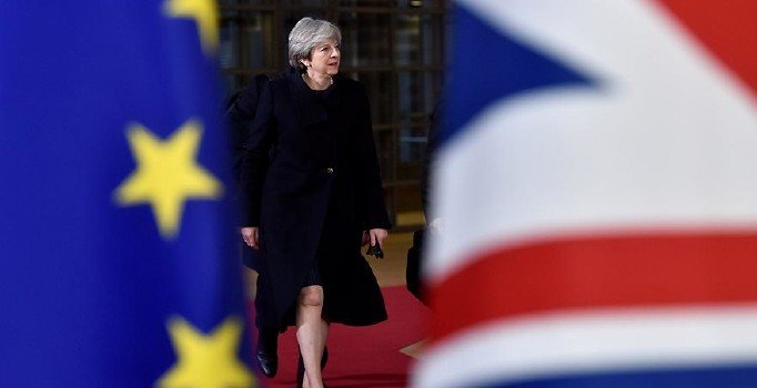 AB, Brexit tarihini erteleyecek