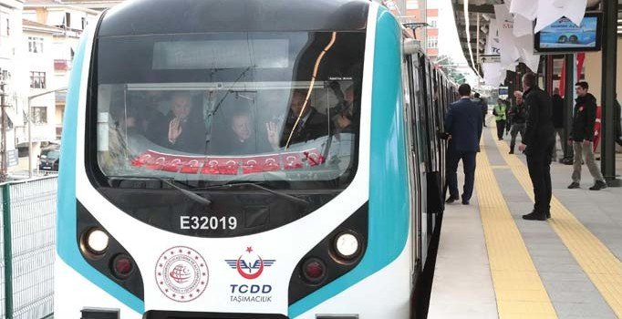 Gebze-Halkalı hattı 1.7 milyonu taşıyacak