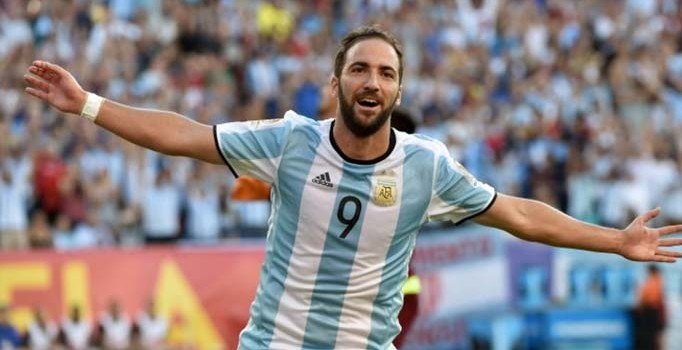 Higuain milli takımı bıraktı