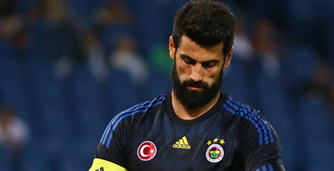 Fenerbahçe'de Volkan Demirel ikilemi