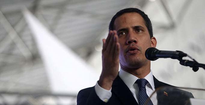 Venezuela'da Juan Guaido'ya kamudan men cezası