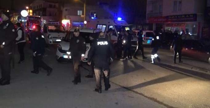 Bursa'da bıçak, satır ve sopalı kavga: 6 yaralı, 16 gözaltı