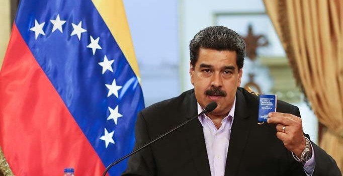 Maduro: İlaç almak için ayrılan 5 milyar dolarımız rehin alındı