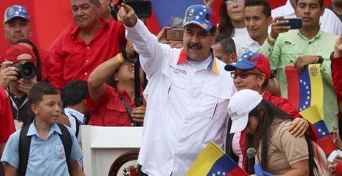 Maduro kabine değişikliğini açıklayacak