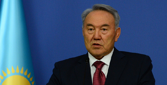 Çin’den Nazarbayev’e davet