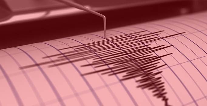 Endonezya'da peş peşe iki deprem