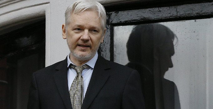 Assange'ın 'Ekvador Büyükelçiliği'nden çıkarılacağı' iddiasına yalanlama