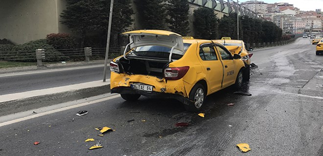 Şişli'de yaşanan zincirleme kazada genç sürücü şoka girdi